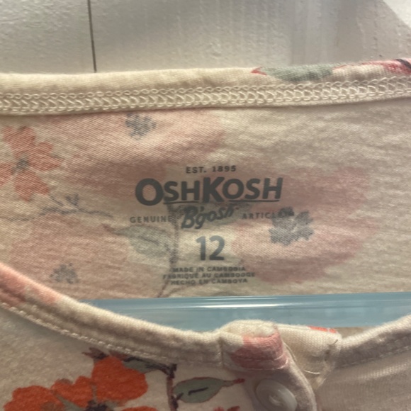 Floral shirt - Picture 3 of 3